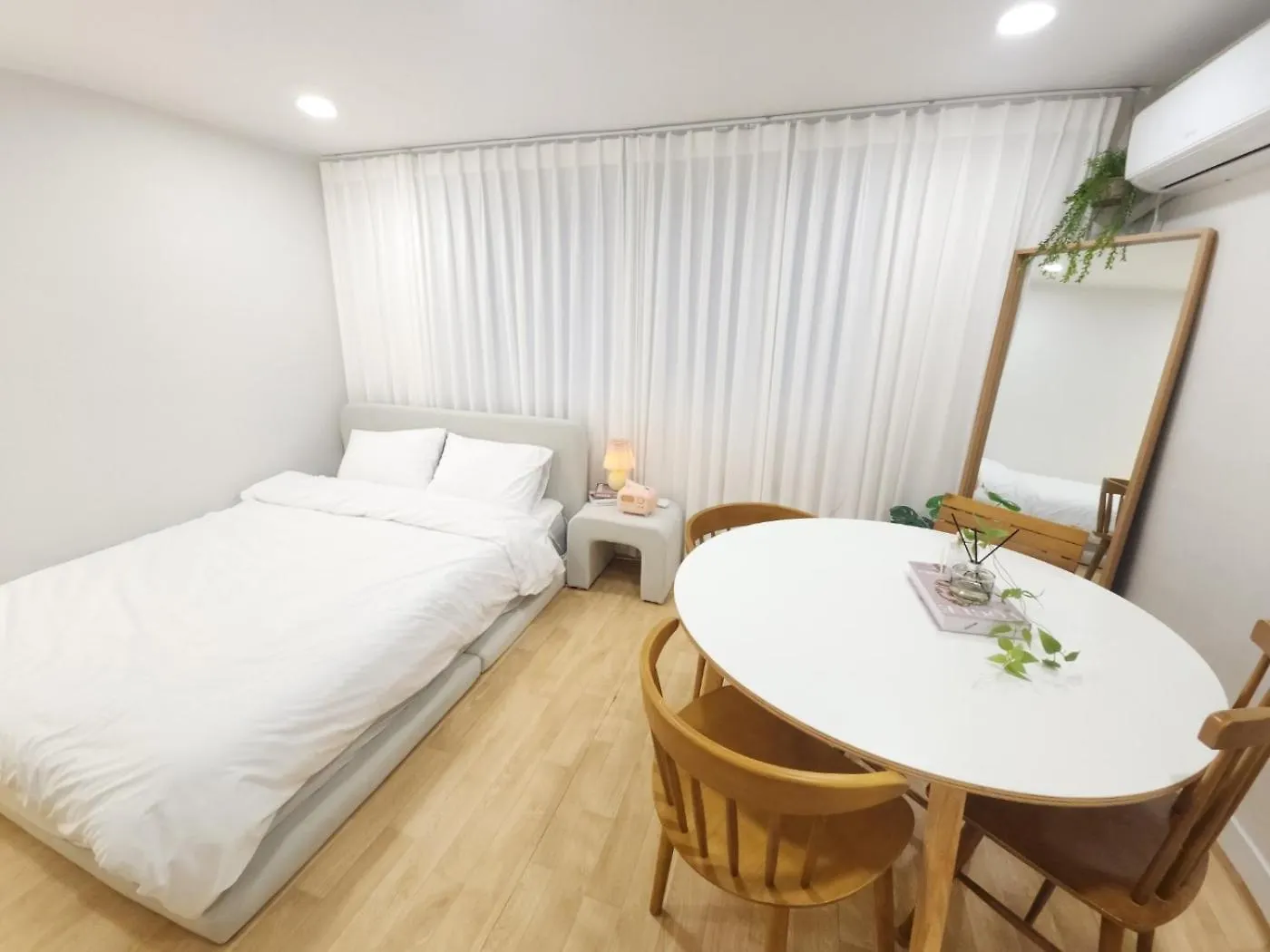 Apartment Bom Stay